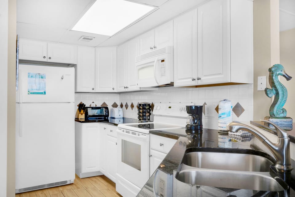 Fully equipped kitchen
