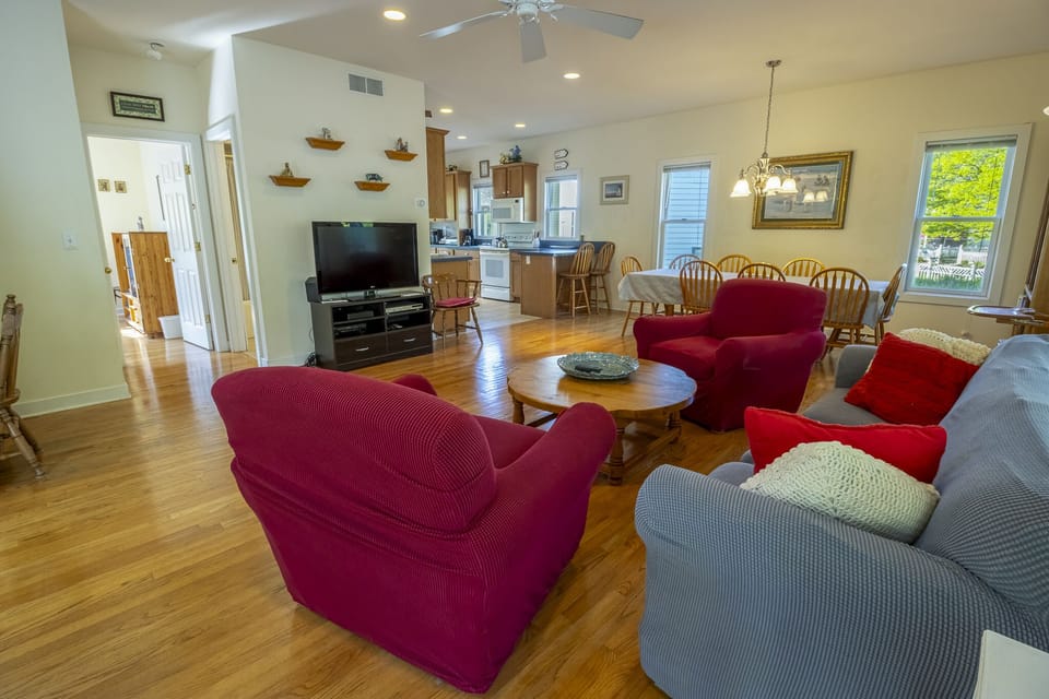 Main Level | Living Room