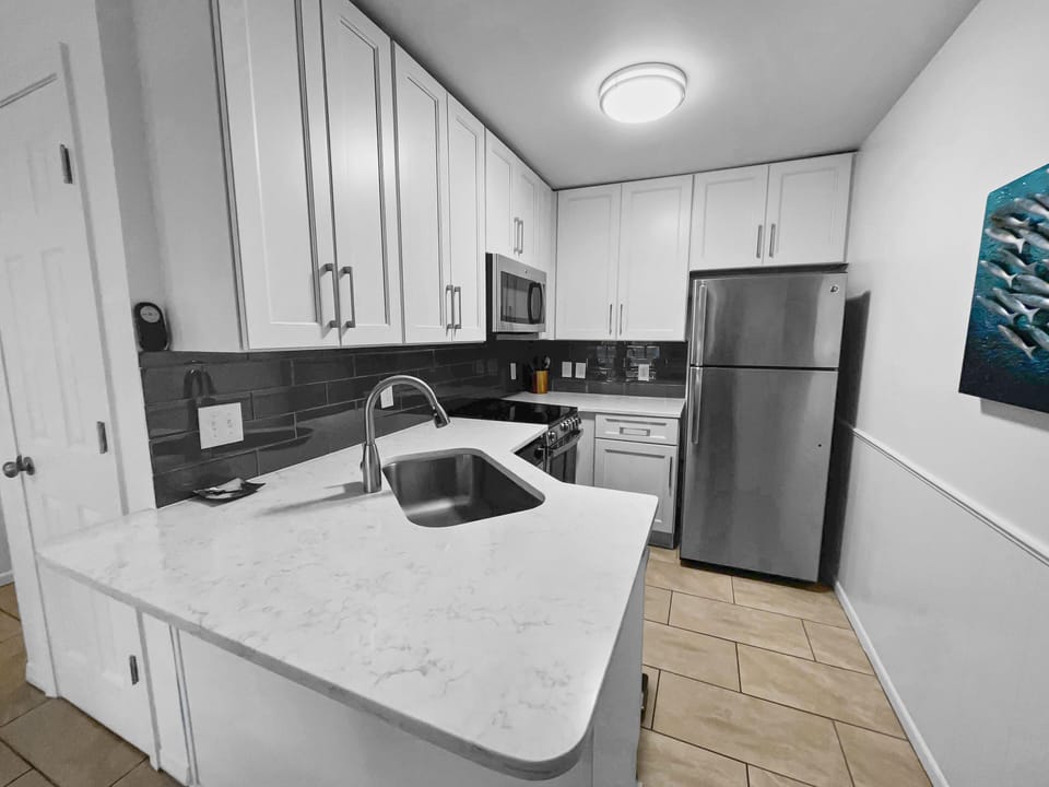 Inlet Sands 204 | Kitchen Area