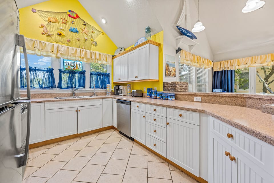 Kitchen - Top Level