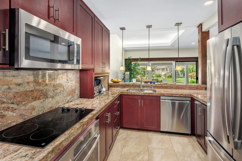 Fully Equipped Kitchen - Manualoha 804