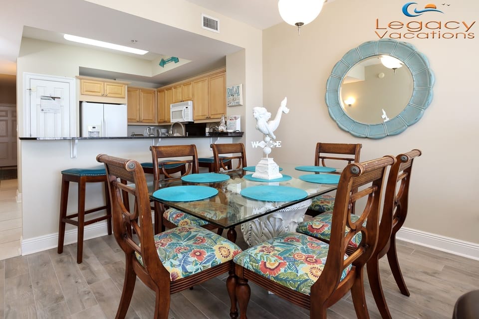 Summer Place #504 Dining Room