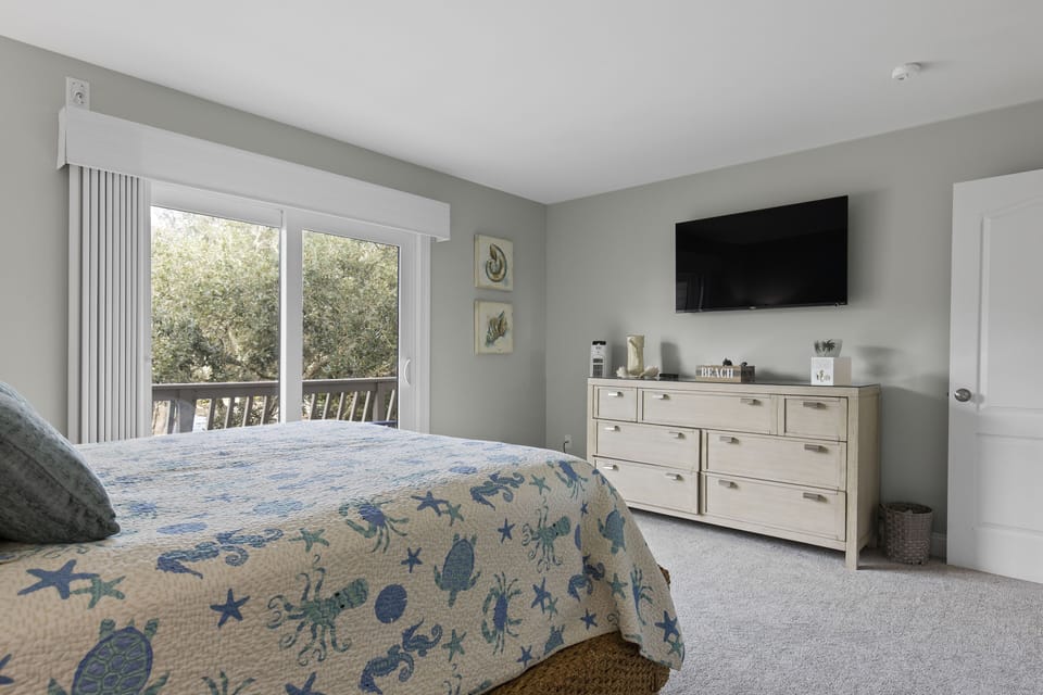 Queen in Guest Bedroom