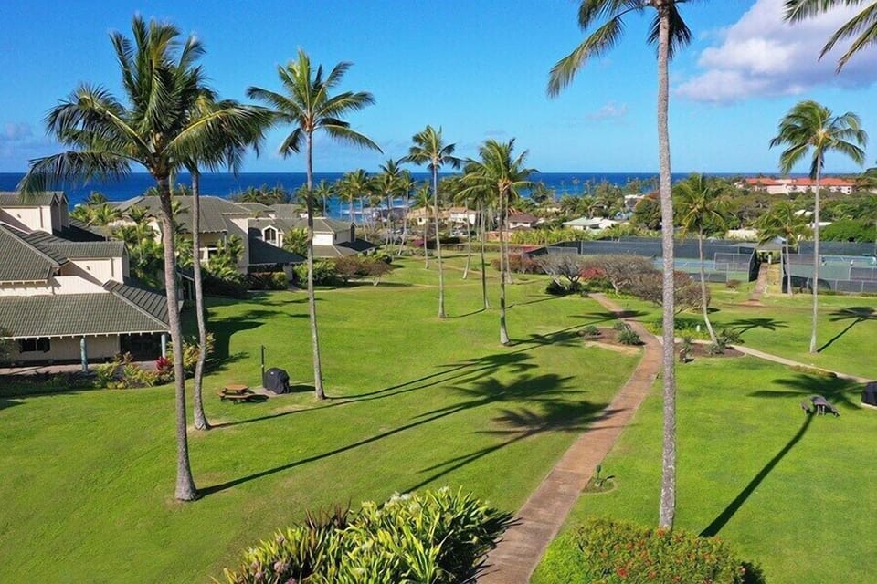 Regency Complex Path to the Beach