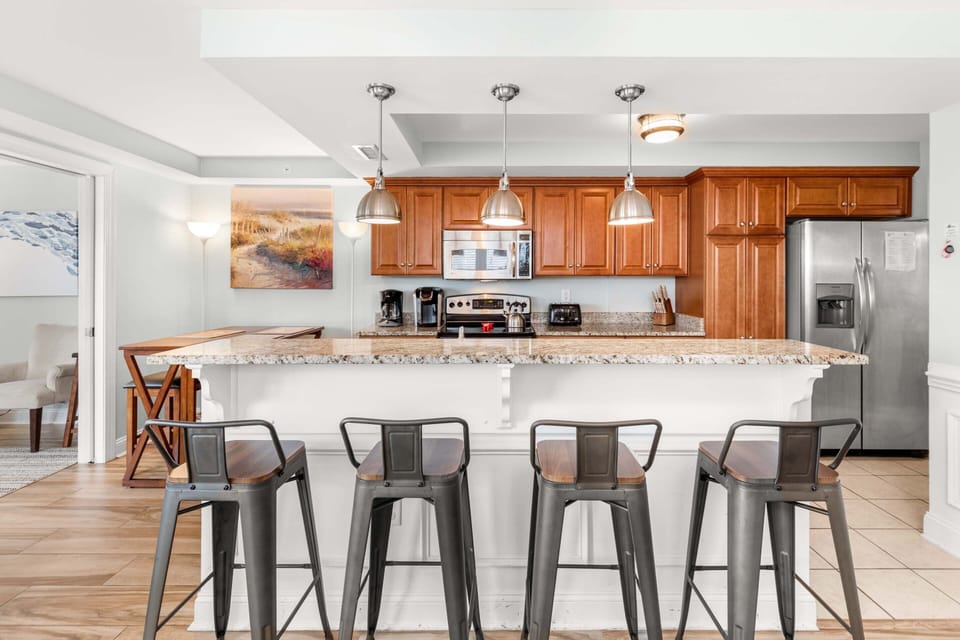 Kitchen Breakfast Bar