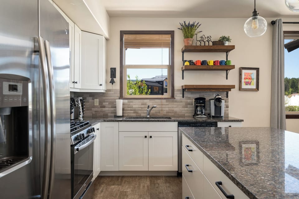 Tons of counter space in the kitchen