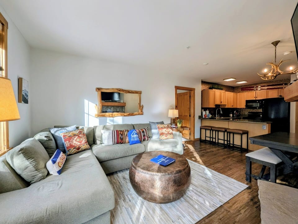 Comfy sectional sofa