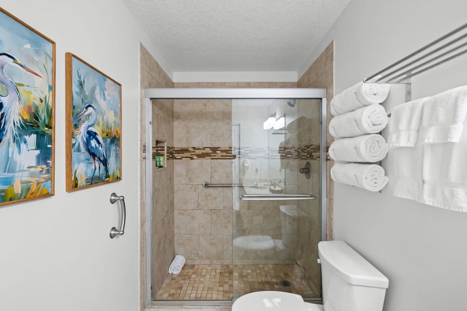 Primary Bathroom with Stand-Up Walk-in Shower