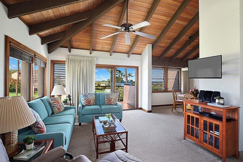 Living Room - Kahala 624