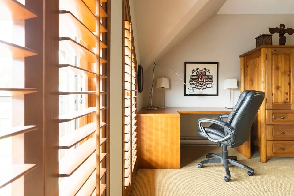 A quiet workspace perfect for reading, emails, or planning your next adventure.