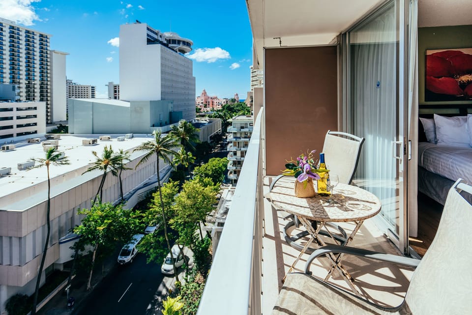 Enjoying your Wine While Relaxing on the Lanai - Enjoying your Wine While Relaxing on the Lanai