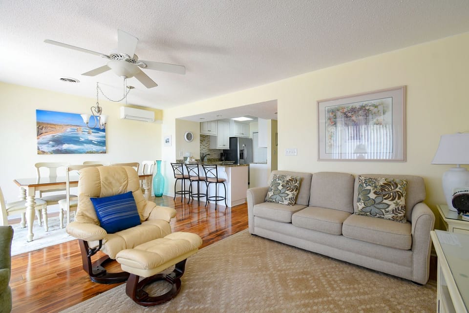 Gulf Stream Villa 114
