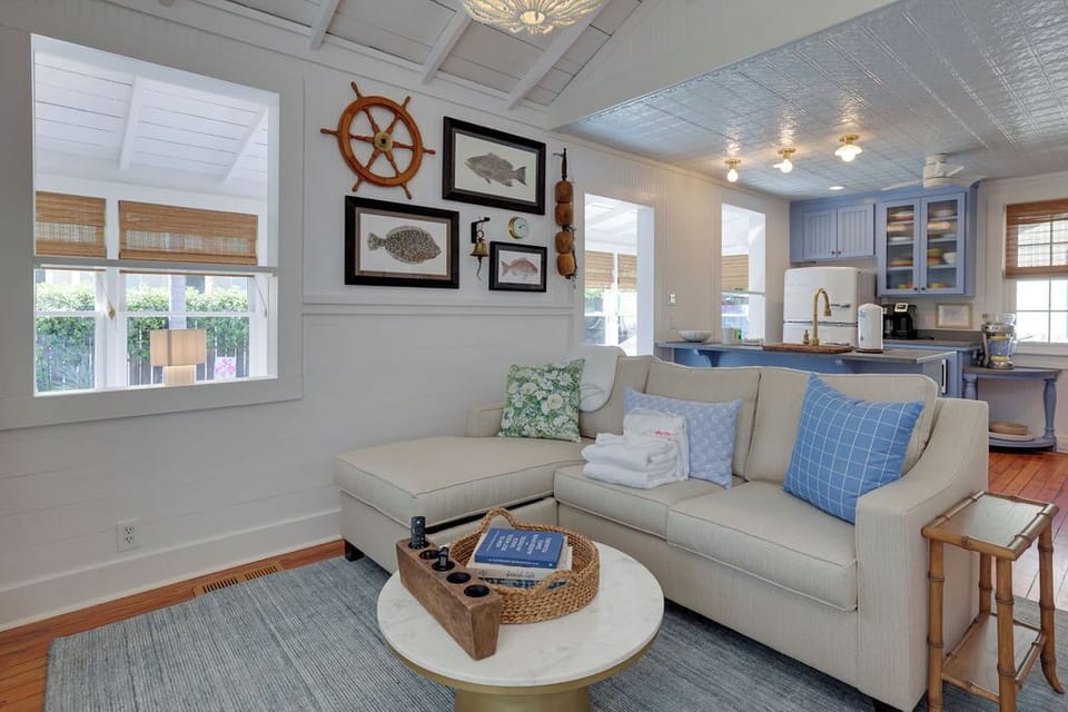 Living Area w. Fun Coastal Decor