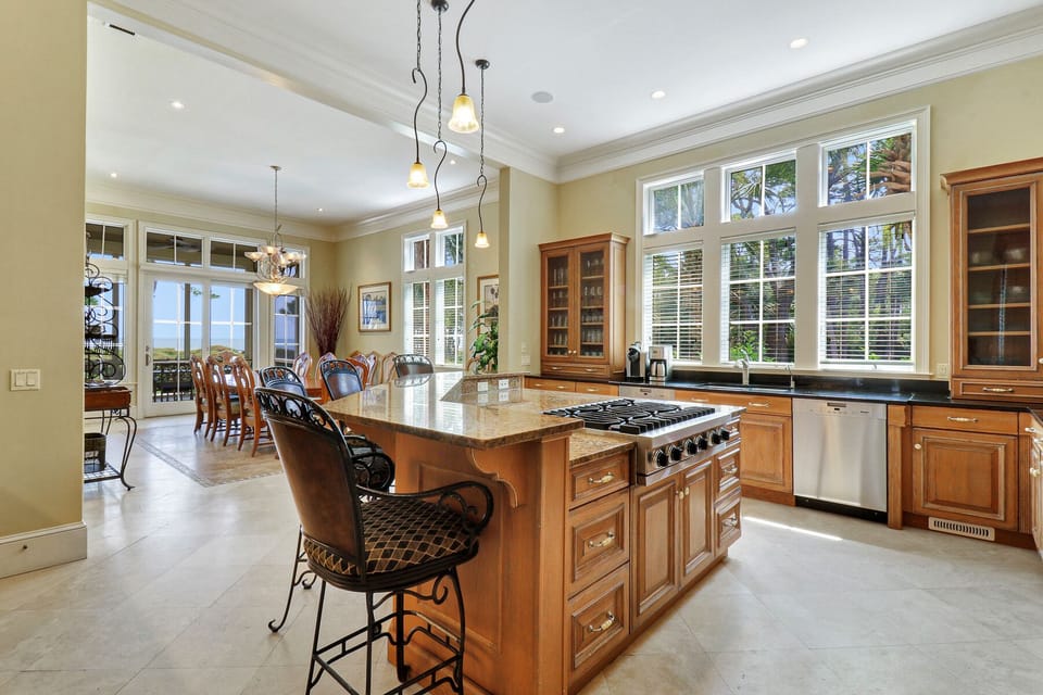 22 Sandhill Crane - Kitchen (1st Floor)