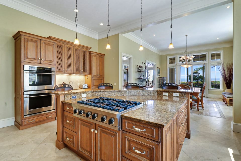 22 Sandhill Crane - Kitchen (1st Floor)