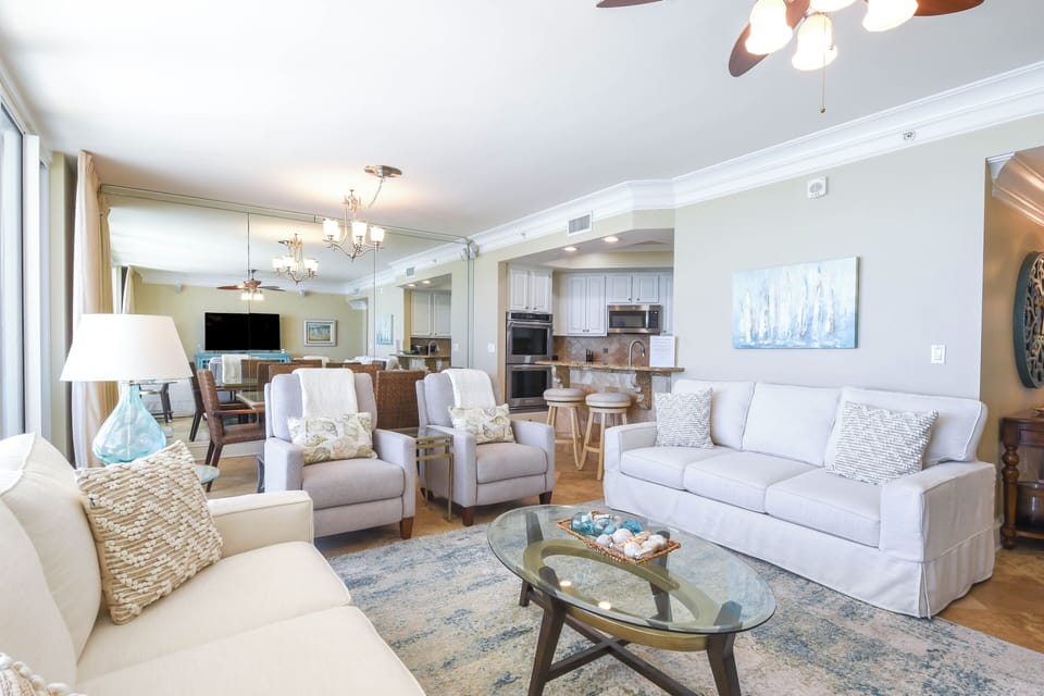 Silver Beach Towers West 903 - Living Area