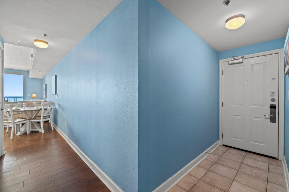 Entryway/Hallway