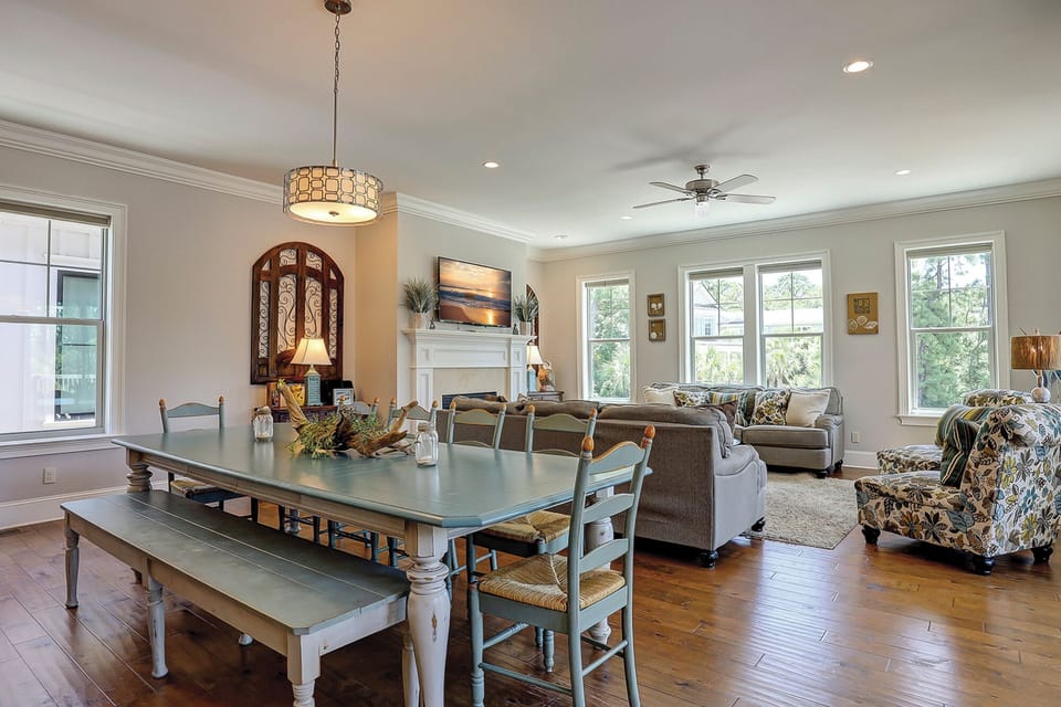 Dining/Living Area