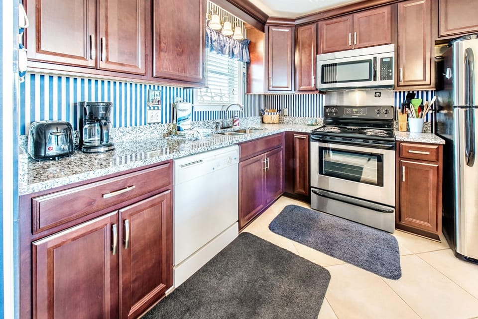 Mahogany Cabinets with soft close feature