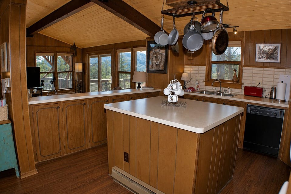 Fully Stocked Kitchen