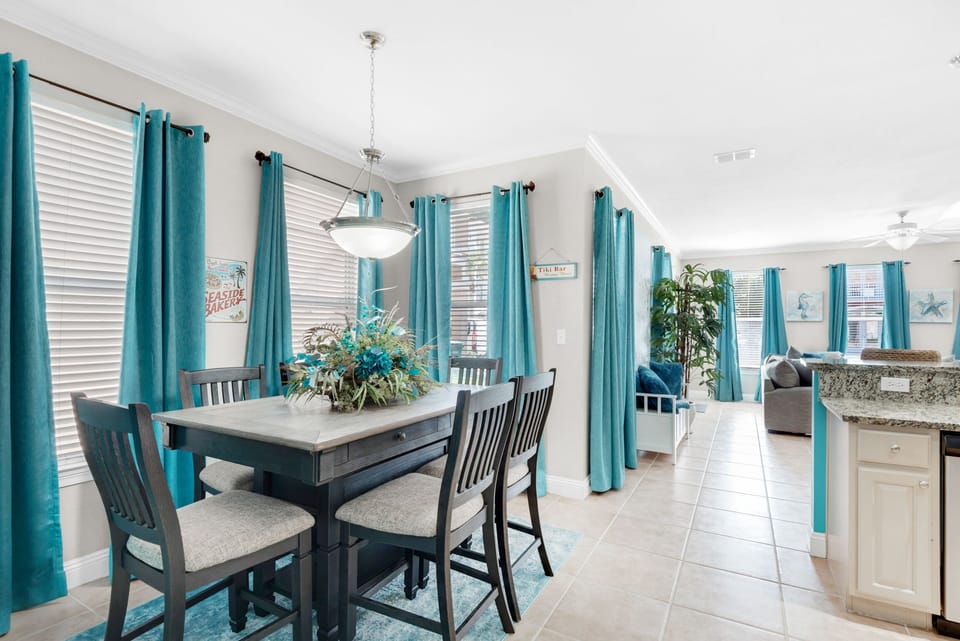 Dining room table seats 6