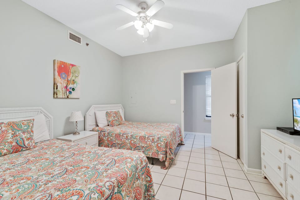 Guest Bedroom with 2 Full Size Beds