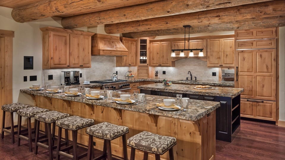 Gourmet kitchen, north side
