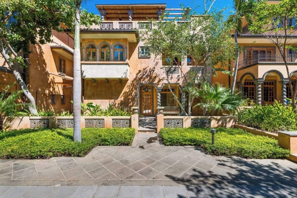 Admire the stunning Mediterranean-inspired design of this luxury Tamarindo villa, just steps from Langosta Beach. Perfect for vacation rentals, the elegant architecture blends indoor and outdoor spaces for a relaxing Costa Rica getaway