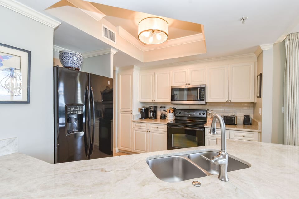 Silver Shells St. Maarten 1201- Fully Equipped Kitchen