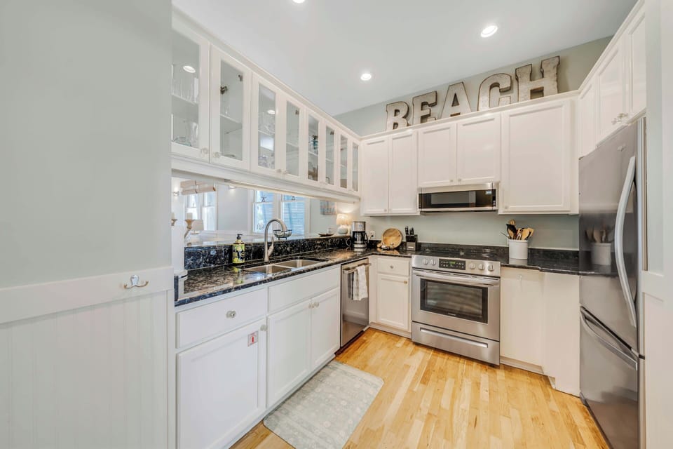 Kitchen with Drip Coffee Maker and Single-serve Keurig
