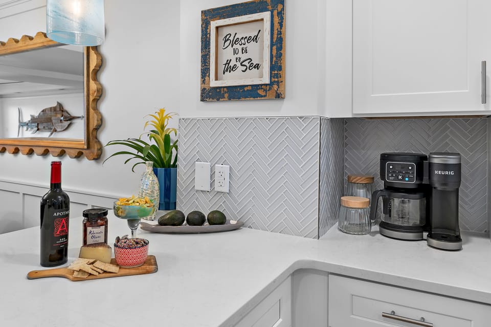 Coffee Machines (Keurig Available)