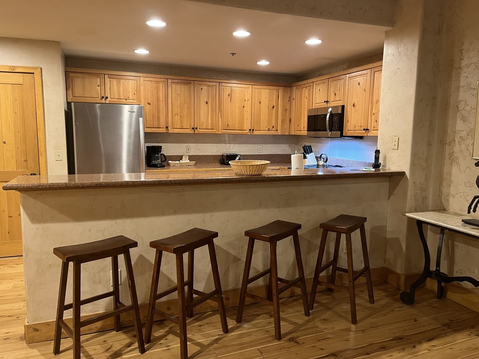 Breakfast bar