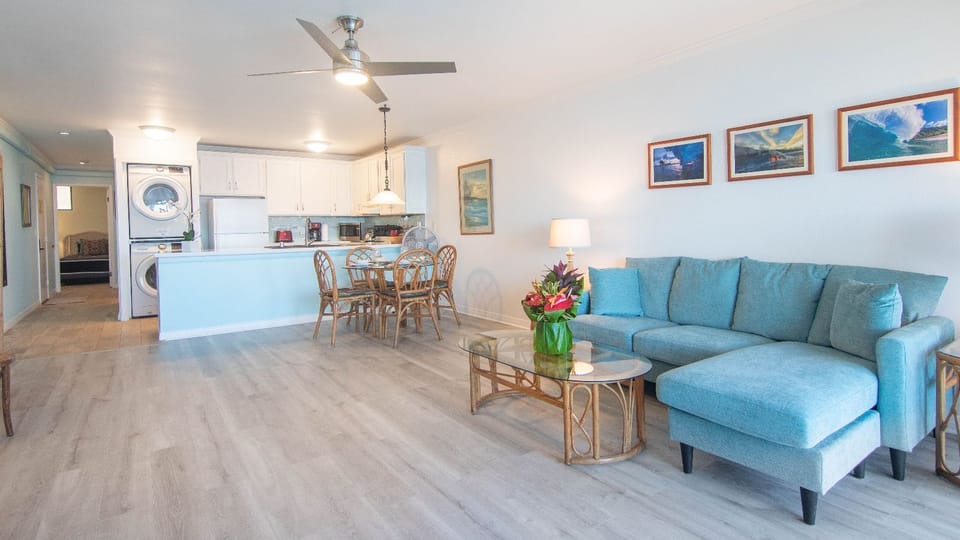 Comfortable furnishings, ceiling fans and a fully equipped kitchen