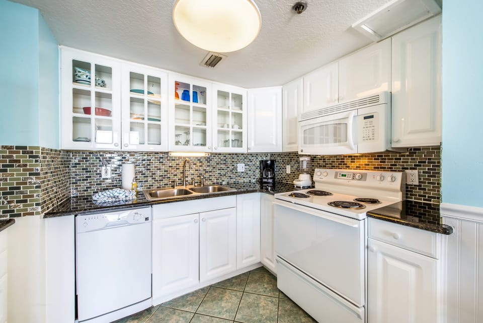 Adorable updated kitchen, gorgeous tile backsplash