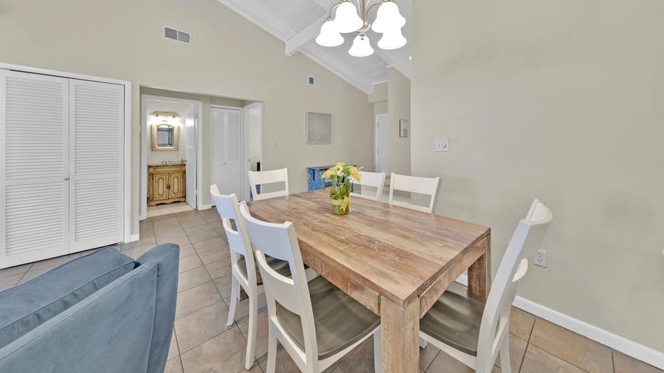Dining Room Area