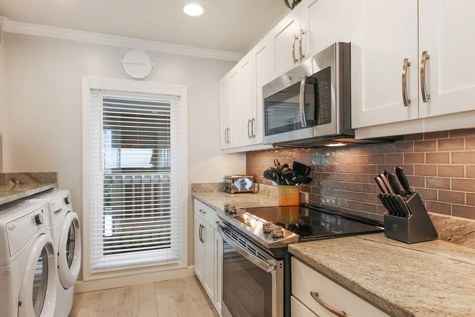 Kitchen Laundry