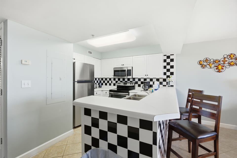 Pelican Isle #106 Kitchen