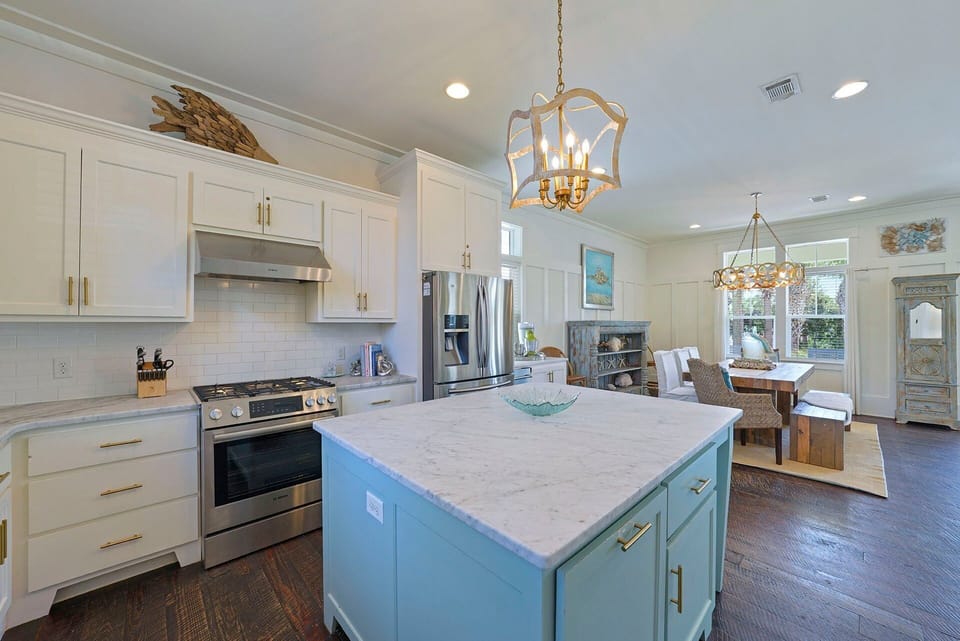Driftwood - Seagrove 30A - Kitchen & Dining Room