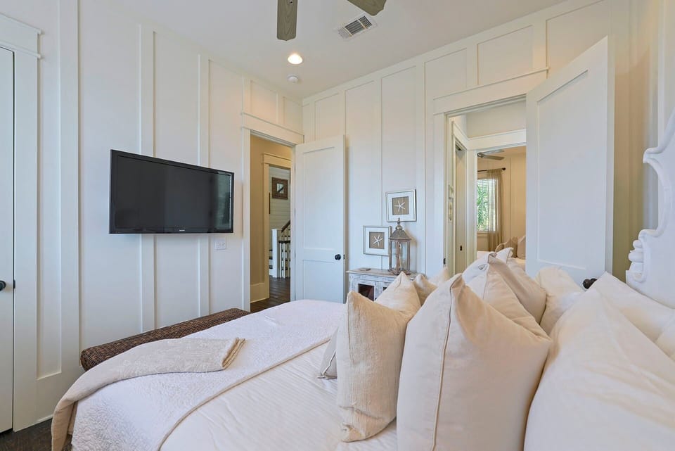 Driftwood - Seagrove 30A - Bedroom