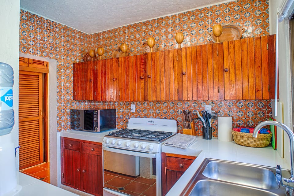 Fully equipped kitchen