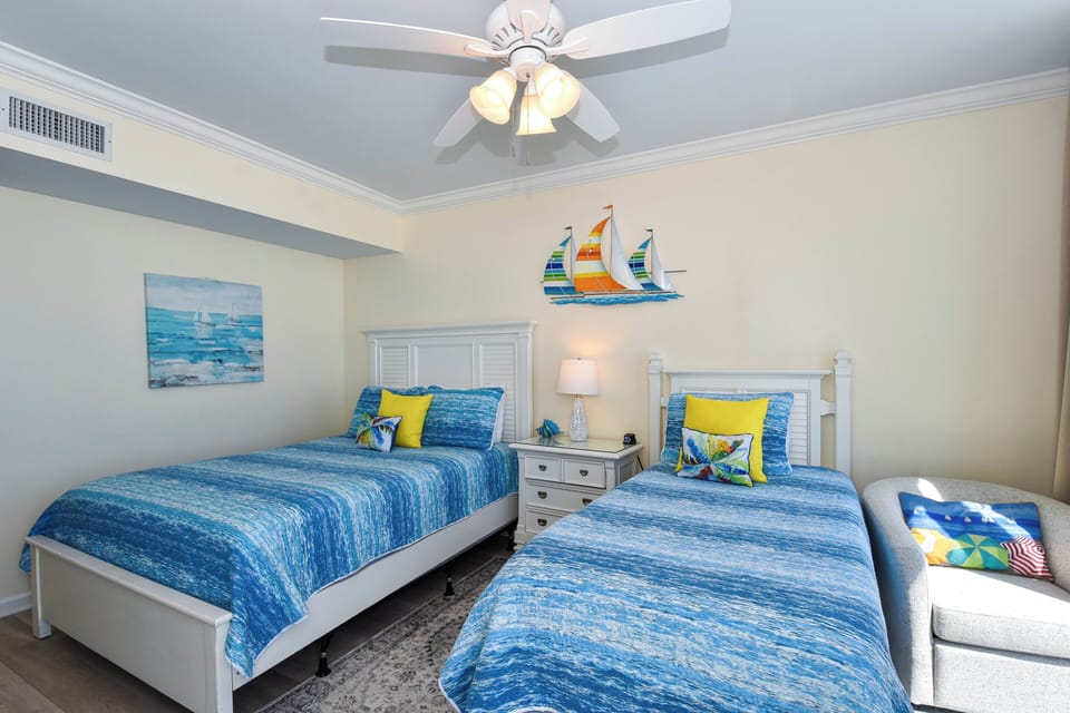 Silver Beach Towers West 502- Guest Bedroom