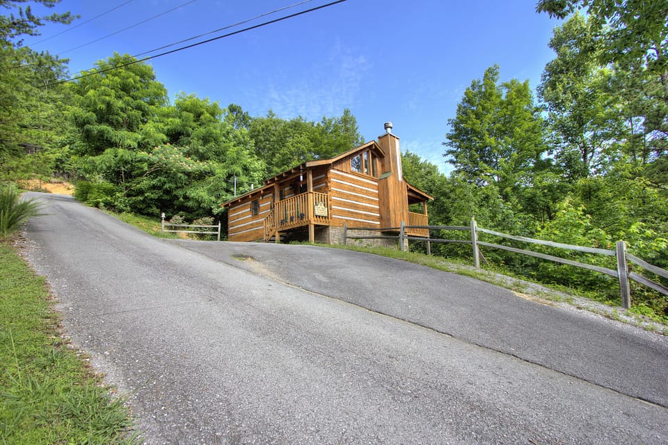 Apple Bear View 116 - Beautiful view of the cabin from the paved driveway.