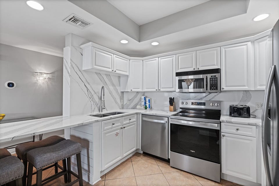 Mediterranea 401A - Miramar Beach - Kitchen