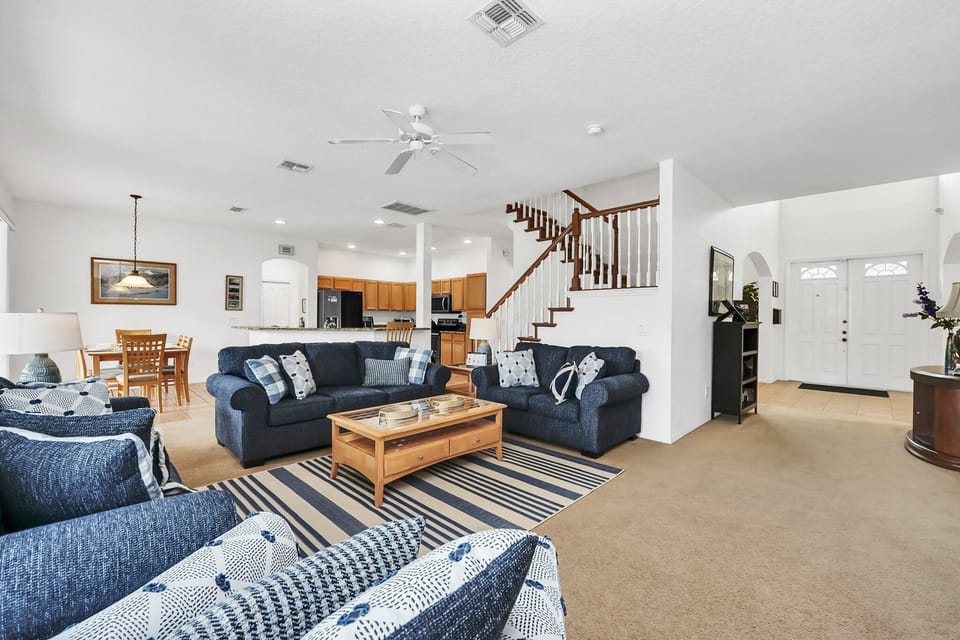 11-web-or-mls-203-birkdale-st