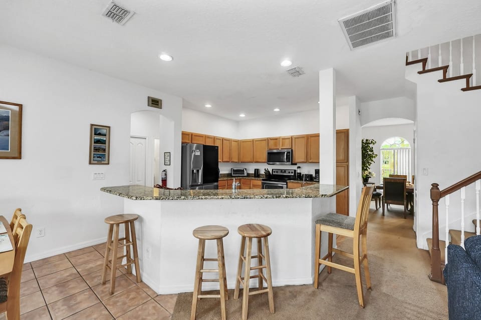 14-web-or-mls-203-birkdale-st