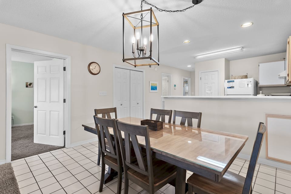 Dining room to kitchen view