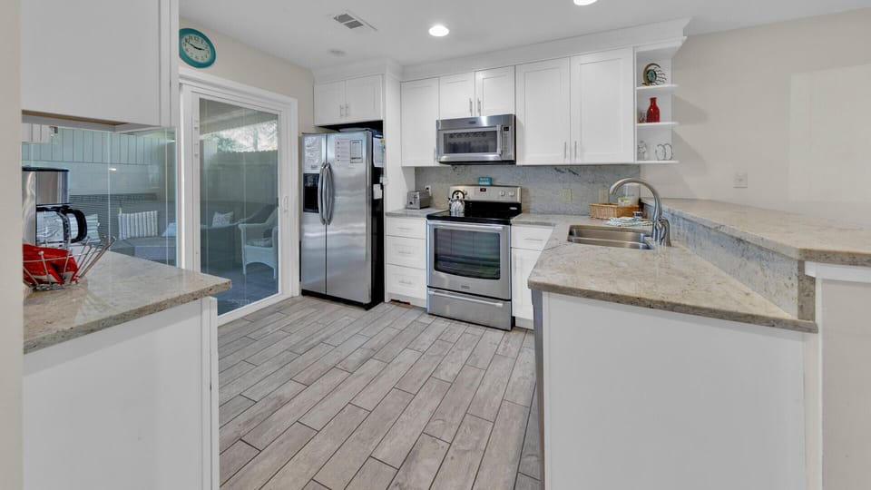 Well Equipped Kitchen For All Your Cooking Needs