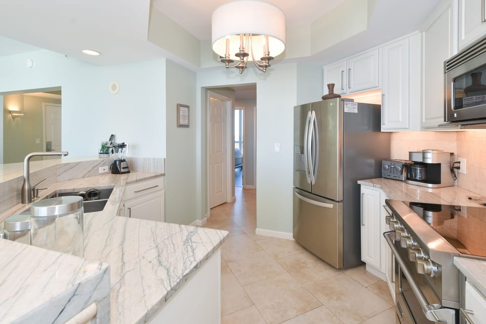 Silver Beach Towers East 1404- Fully Equipped Kitchen