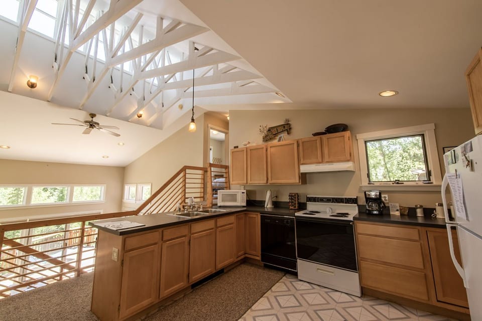 Fully equipped kitchen