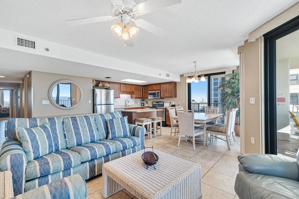 Spacious Open Plan Living Area